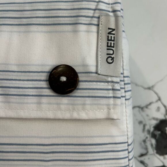 UGG Queen Sheet Set with Blue Stripes NWT - Picture 2 of 2